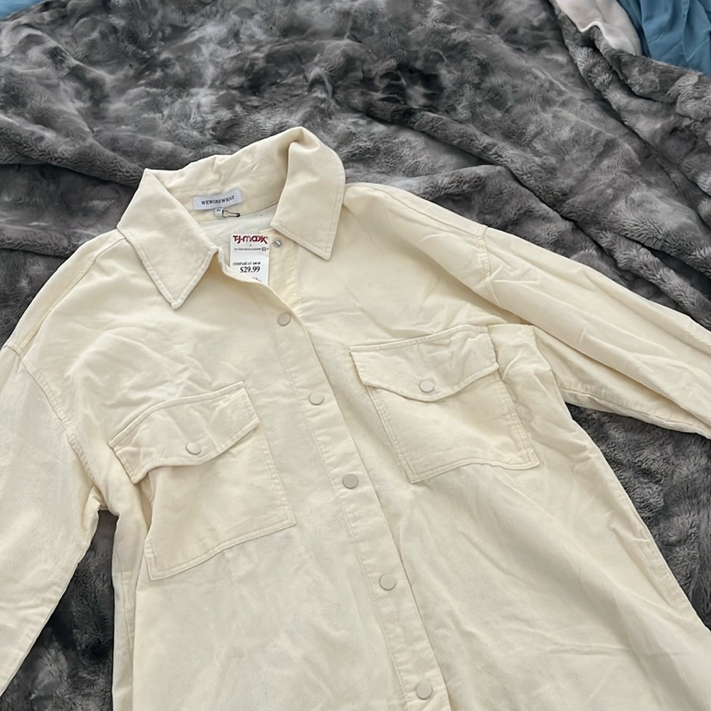 New cream Corduroy shacket 🫶🏼